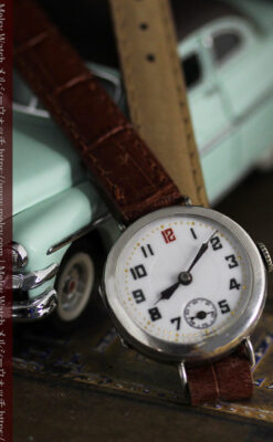 銀無垢の素朴な味わいの女性用アンティーク腕時計 【1923年頃】-W1524-10