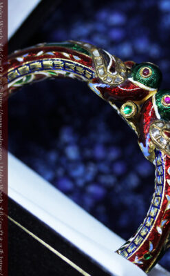 芸術的なエナメル装飾に宝石を鏤めた22金のアンティークバングル・ブレスレット-A0307-4