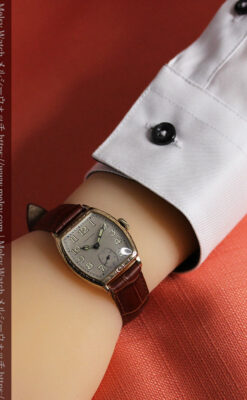 ロンジンのアンティークな面持ちが美しい樽型腕時計 【1928年頃】-W1525-20