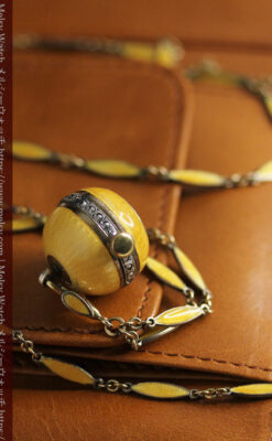 ブヘラの銀無垢ネックレス時計 梔子色のエナメル装飾【1960年頃】-P2302-15