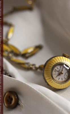 ブヘラの銀無垢ネックレス時計 梔子色のエナメル装飾【1960年頃】-P2302-6