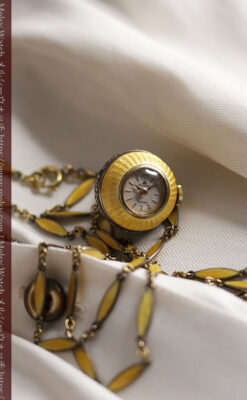 ブヘラの銀無垢ネックレス時計 梔子色のエナメル装飾【1960年頃】-P2302-7