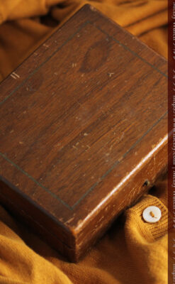 ジャガールクルト 立体感ある装飾の女性用金無垢アンティーク腕時計 【1950年頃】-W1528-27