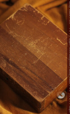 ジャガールクルト 立体感ある装飾の女性用金無垢アンティーク腕時計 【1950年頃】-W1528-28