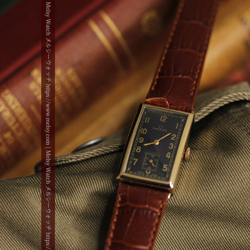 オメガのシックな黒色文字盤 品ある縦長アンティーク腕時計 【1940年製】-W1529-1