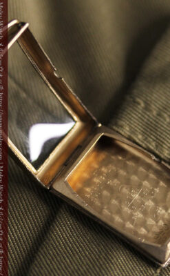 オメガのシックな黒色文字盤 品ある縦長アンティーク腕時計 【1940年製】-W1529-24