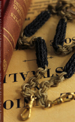 2色の毛で編まれたチェーン状のアンティーク懐中時計紐-C0491-13