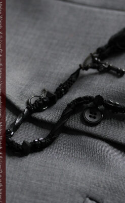 ガラス細工の装飾で飾られたアンティーク懐中時計用の黒紐-C0493-12