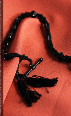 ガラス細工の装飾で飾られたアンティーク懐中時計用の黒紐-C0493-3