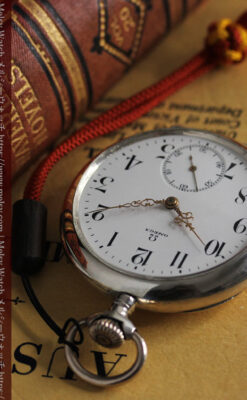 オメガの上品で雰囲気のある銀無垢アンティーク懐中時計 【1914年製】-P2303-4