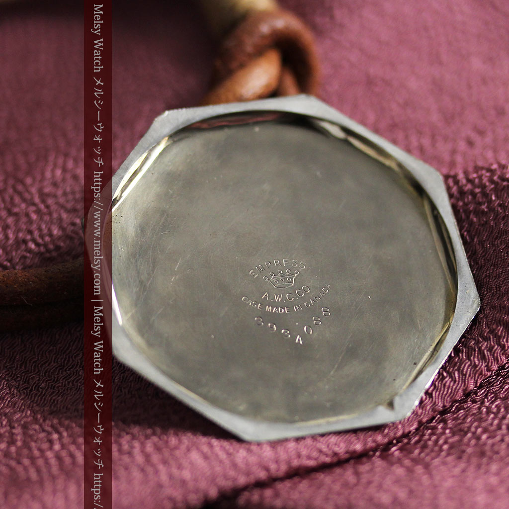 オメガ 特徴的な装飾面のアンティーク八角形懐中時計 【1922年製】