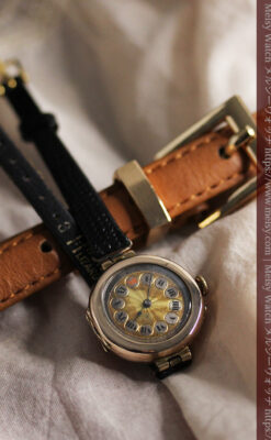 スイス製テレフォンダイアル金無垢アンティーク腕時計 【1910年頃】-W1174-1