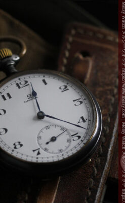 黒色に映える銀の紋章 オメガのアンティーク懐中時計 【1899年製】-P2308-12