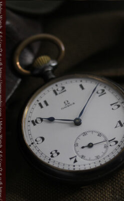 黒色に映える銀の紋章 オメガのアンティーク懐中時計 【1899年製】-P2308-17