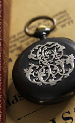 黒色に映える銀の紋章 オメガのアンティーク懐中時計 【1899年製】-P2308-6