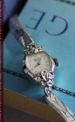 グリュエン レトロバンドが似合う白銀色の金無垢アンティーク腕時計 【1950年頃】-W1537-7