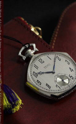 白銀色の五角形 グリュエンのアンティーク懐中時計 【1930年頃】-P2311-4