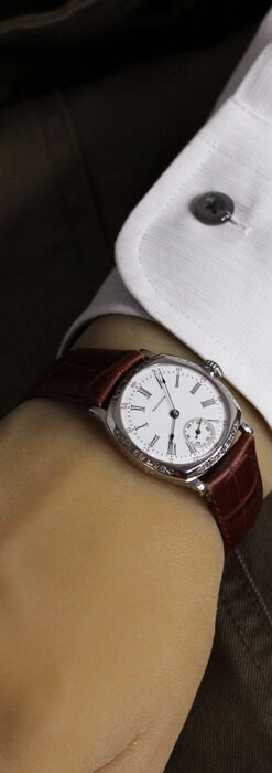ウォルサム アンティーク腕時計 装飾入りクッション型 【1907年頃】-W1541-18