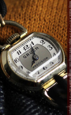 グリュエン ミニハンドバック型の女性用アンティーク腕時計 【1940年頃】-W1548-12