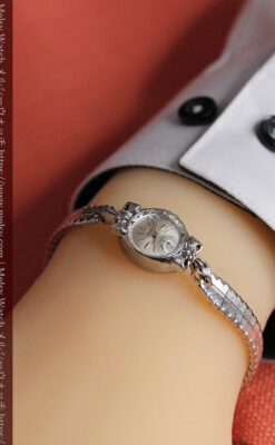 グリュエン 可愛いリボン飾りのアンティーク腕時計 【1950年頃】-W1550-18