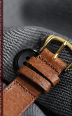 グリュエンの騎士の兜を彷彿とさせるアンティーク腕時計【1951年頃】-W1552-18