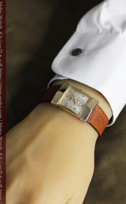 グリュエンの騎士の兜を彷彿とさせるアンティーク腕時計【1951年頃】-W1552-22