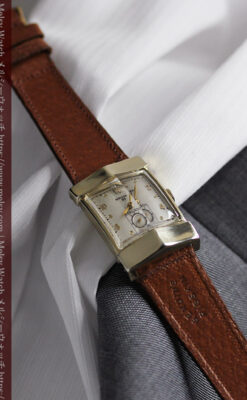 グリュエンの騎士の兜を彷彿とさせるアンティーク腕時計【1951年頃】-W1552-8