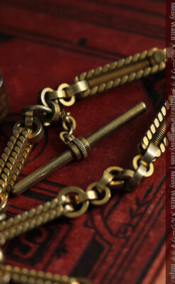 50g超えの迫力ある極太の懐中時計チェーンと騎士の飾り-C0500-13