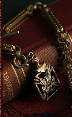 50g超えの迫力ある極太の懐中時計チェーンと騎士の飾り-C0500-2