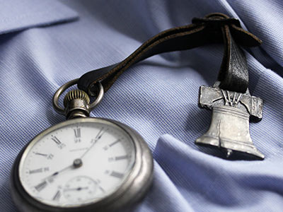 懐中時計を取り付けた写真