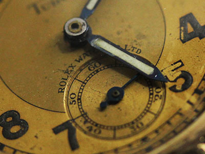 非常に古いロレックスの腕時計