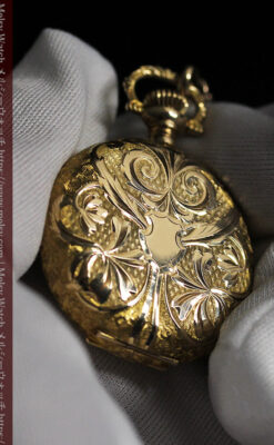 金の鎖と十字架の装飾 ウォルサムの金無垢アンティーク懐中時計 【1897年製】-P2324-36