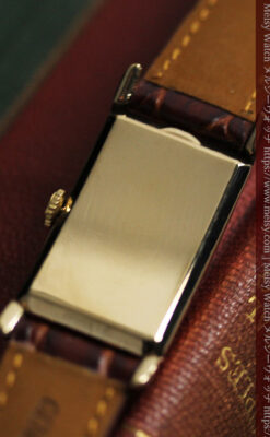 オメガ 縦に長いレトロ感あるアンティーク腕時計 【1946年製】-W1558-15