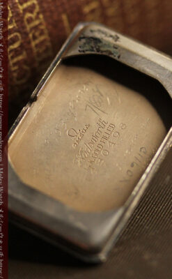 オメガ 縦に長いレトロ感あるアンティーク腕時計 【1946年製】-W1558-16