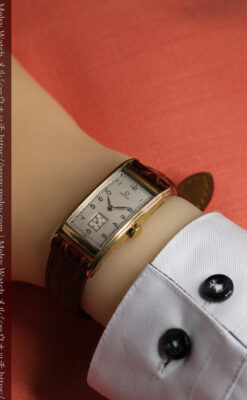 オメガ 縦に長いレトロ感あるアンティーク腕時計 【1946年製】-W1558-20