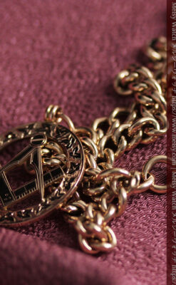 フリーメイソンの飾り付き アンティーク金無垢懐中時計チェーン【コンパスと定規】-C0502-15