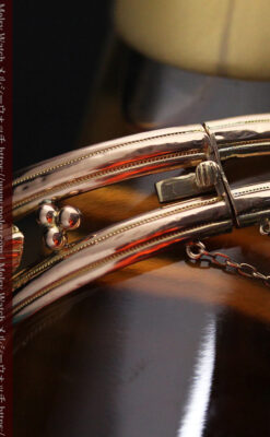 青い宝石とダイヤの金無垢アンティークバングル・ブレスレット 【1910年頃】-A0310-17