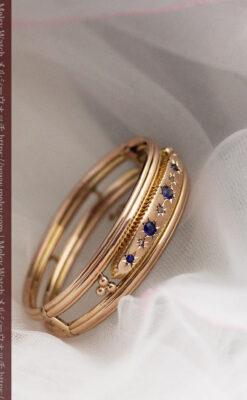 青い宝石とダイヤの金無垢アンティークバングル・ブレスレット 【1910年頃】-A0310-3