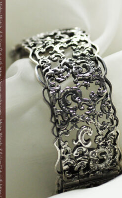 神聖な雰囲気のある銀無垢アンティークバングル・ブレスレット 【1890年頃】-A0312-14