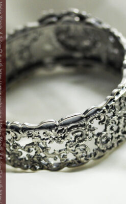 神聖な雰囲気のある銀無垢アンティークバングル・ブレスレット 【1890年頃】-A0312-18