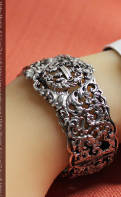 神聖な雰囲気のある銀無垢アンティークバングル・ブレスレット 【1890年頃】-A0312-23