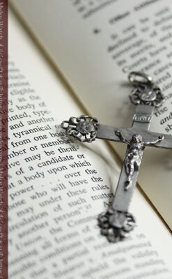 渋い雰囲気が伝わる 大人のアンティーククロス・十字架 【1900年頃】-A0313-5