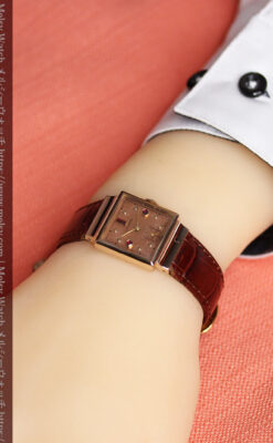 ルビーと特色あるローズ色 ロンジンの女性用アンティーク腕時計 【1942年製】-W1563-20