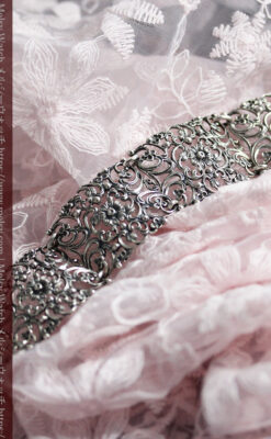 透かし装飾の銀無垢アンティークバングル・ブレスレット 【1900年頃】-A0323-7