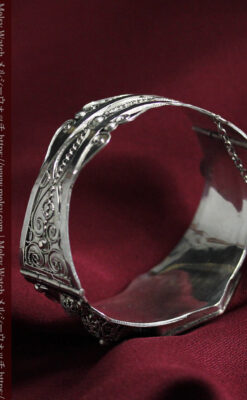 中世の物語に登場するような銀無垢アンティークバングル・ブレスレット-A0324-15