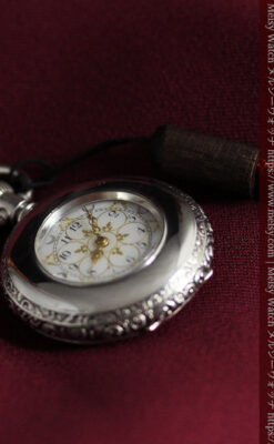 銀と金の色合わせが上品なウォルサム銀無垢懐中時計 【1900年頃】-P2329-5