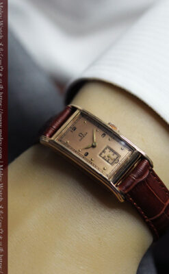 特別感溢れる オメガのローズ色の縦長アンティーク腕時計 【1943年製】-W1579-1