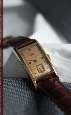 特別感溢れる オメガのローズ色の縦長アンティーク腕時計 【1943年製】-W1579-19