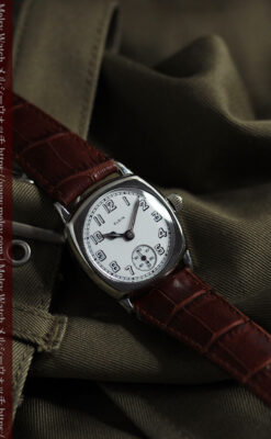 シンプルながら力強さのある エルジンのアンティーク腕時計 【1920年頃】-W1582-3