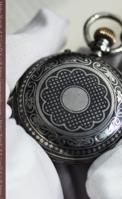 ニエロ・黒金装飾 ロンジンの銀無垢アンティーク懐中時計【1902年製】チェーン付き-P2344-17